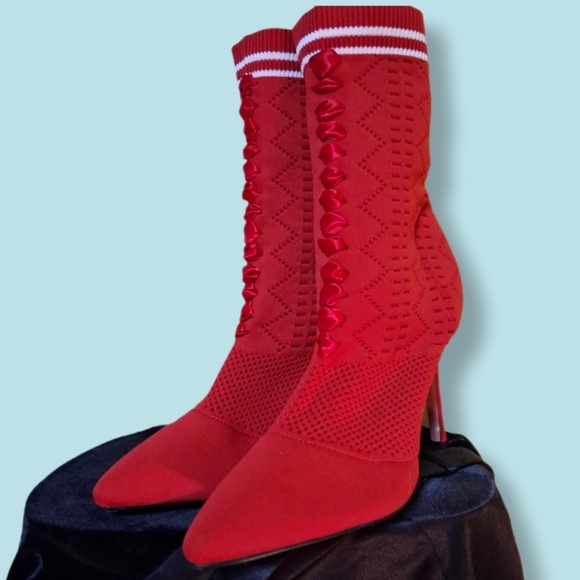ROGUE Red Knit Sock Ankle Boots Size 9 - Picture 3 of 8